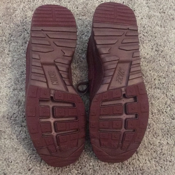 Brand New Maroon Nike Shoes - Picture 4 of 6